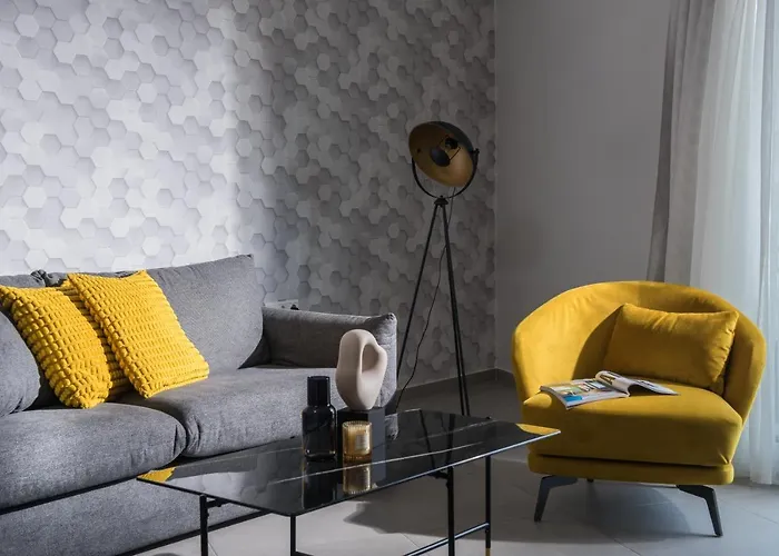 Loggia Suites By Good Life