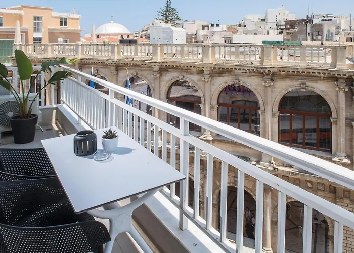 Loggia Suites By Good Life